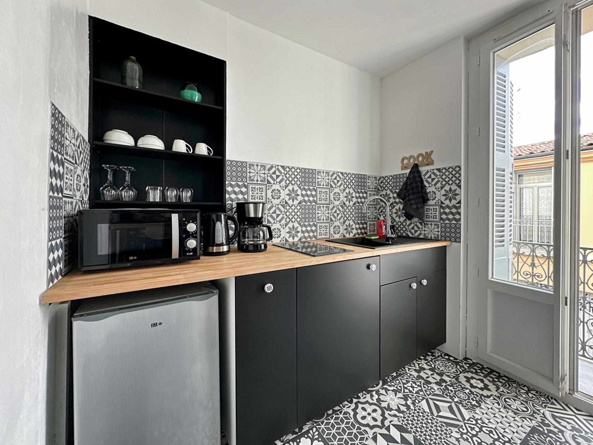 Appartement Entier Cosy Avec Balcon - Centre Montpellier Luaran gambar