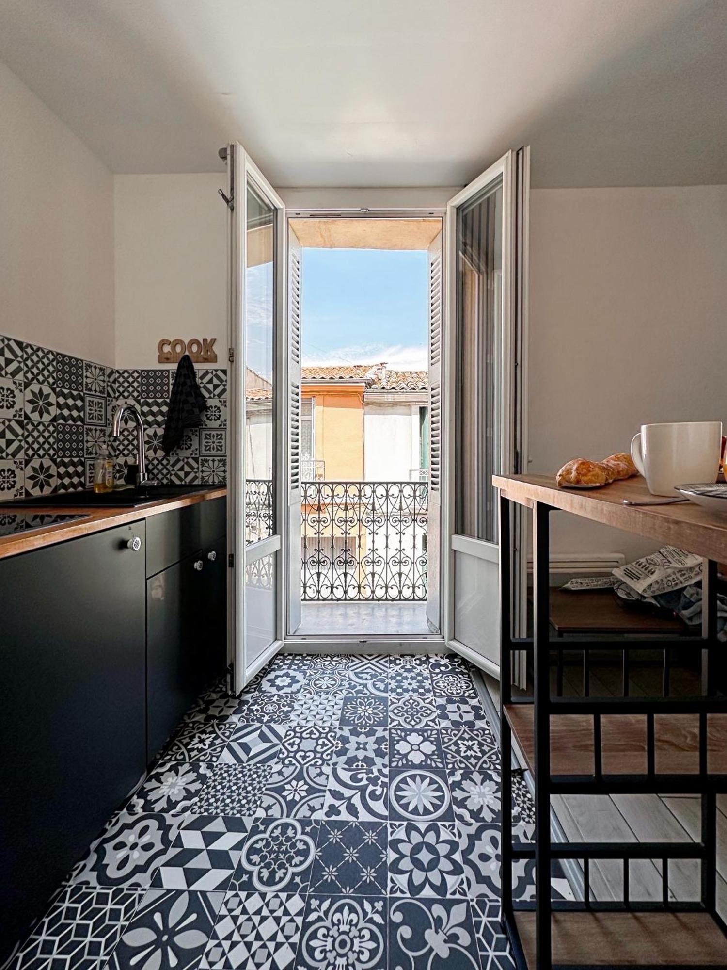 Appartement Entier Cosy Avec Balcon - Centre Montpellier Luaran gambar